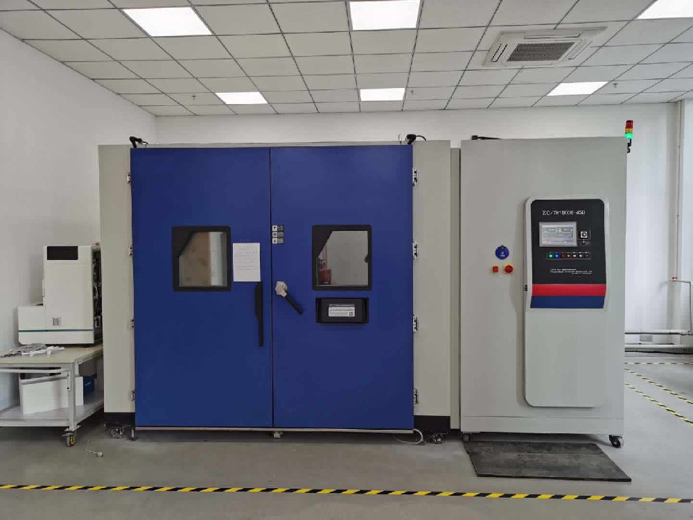 高温试验箱与电热鼓风干燥箱的区别有哪些